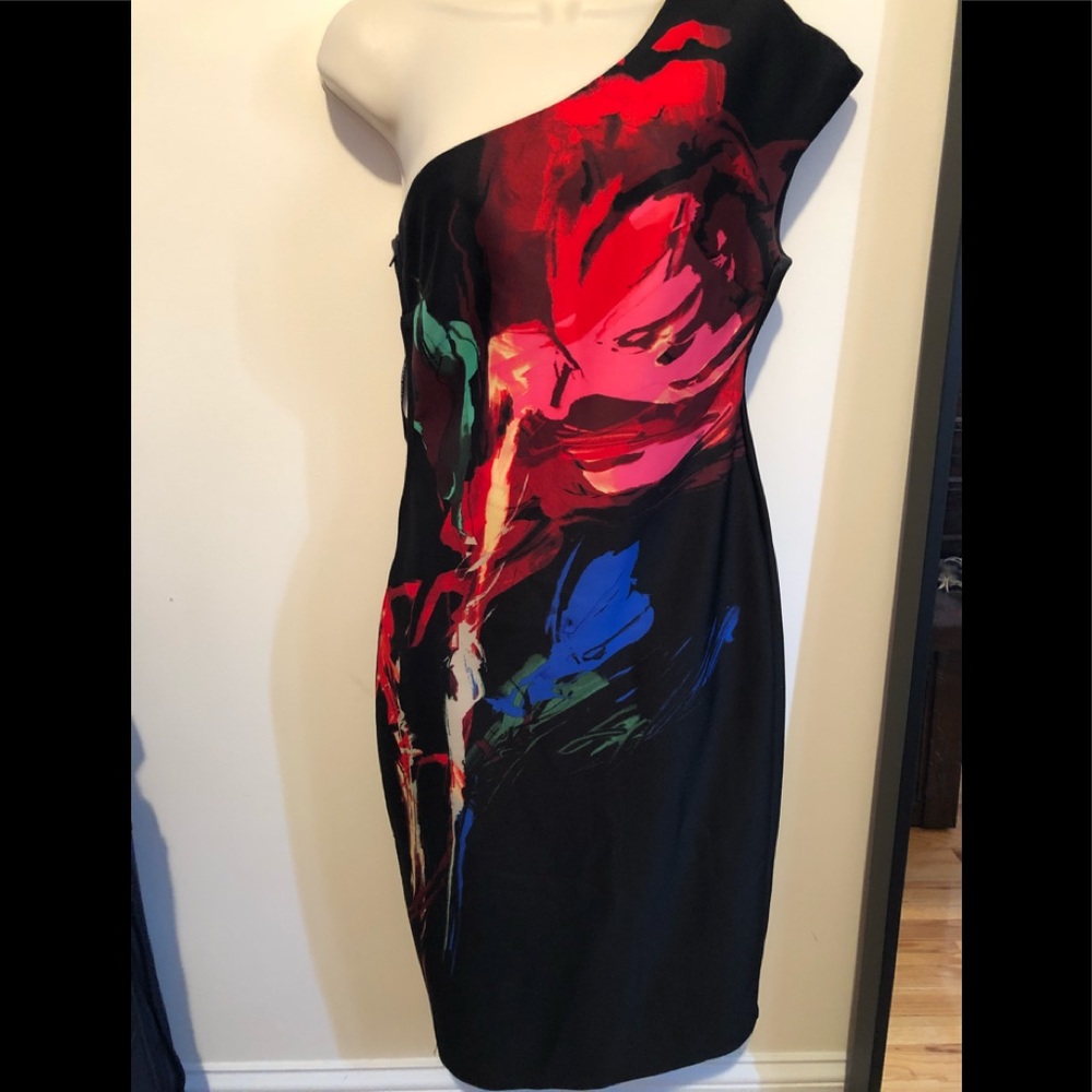 Shoulder dress
